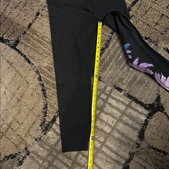 PINK Dark Gray Tropical Leggings- Women’s Size XL - Picture 6 of 7